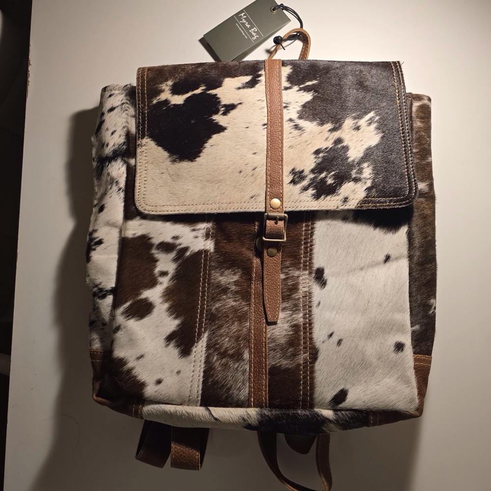 HAIR-ON BACKPACK - Picture 5 of 5